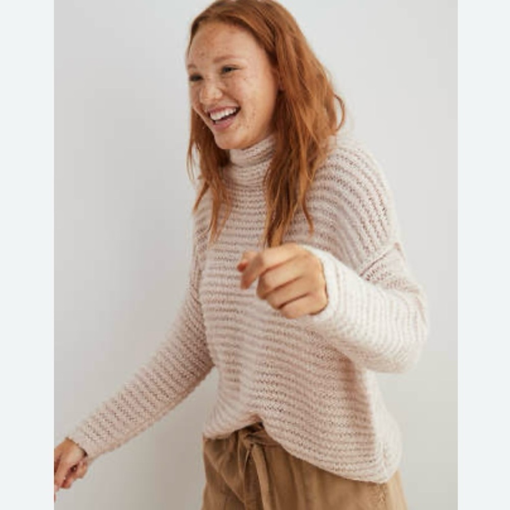 Aerie babe chenille turtleneck Sweater Cowl neck Cream beige knit Warm Cozy